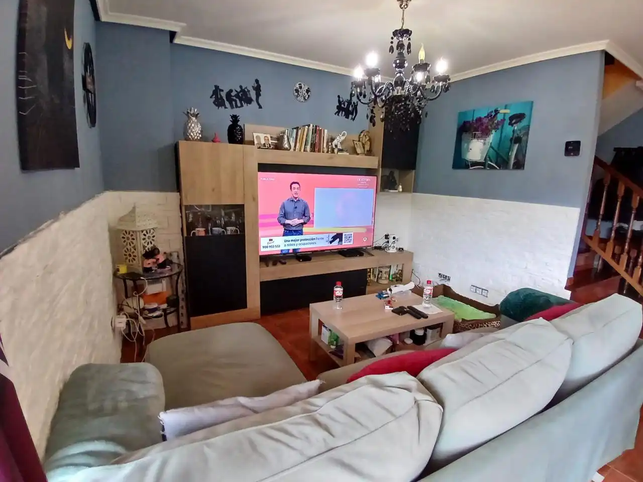 Wohnzimmer von Einfamilien-Reihenhaus zum Verkauf in Castro-Urdiales mit Heizung, Privatgarten und Terrasse