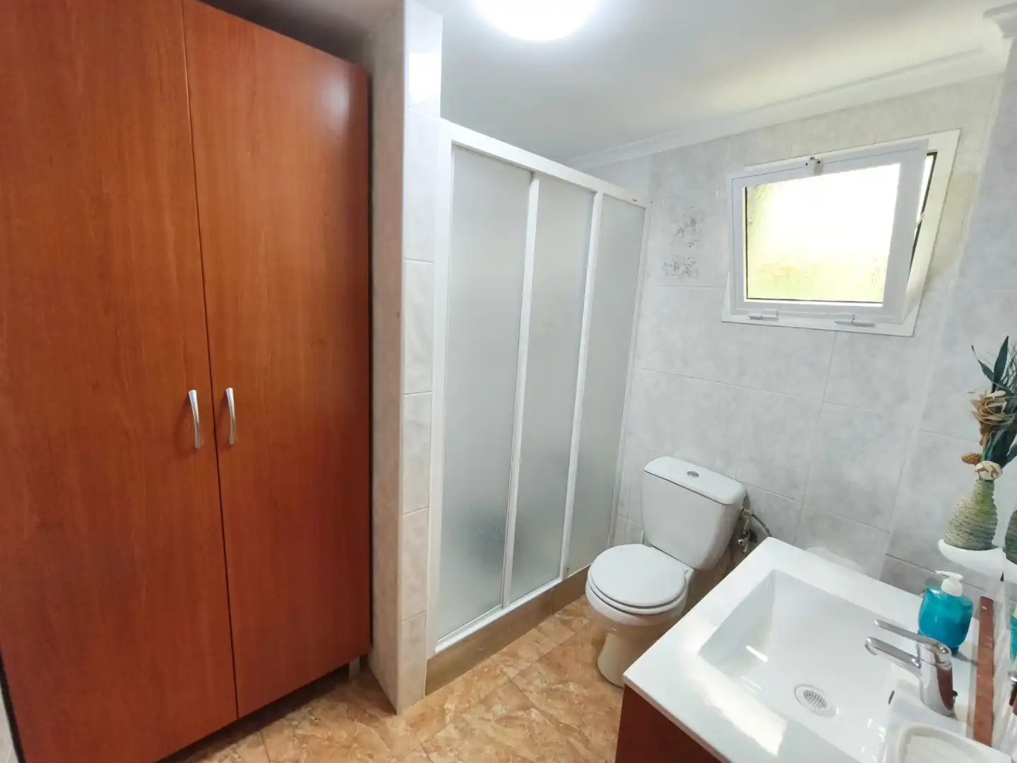 Baño de Piso en venta en Arucas con Terraza, Trastero y Balcón