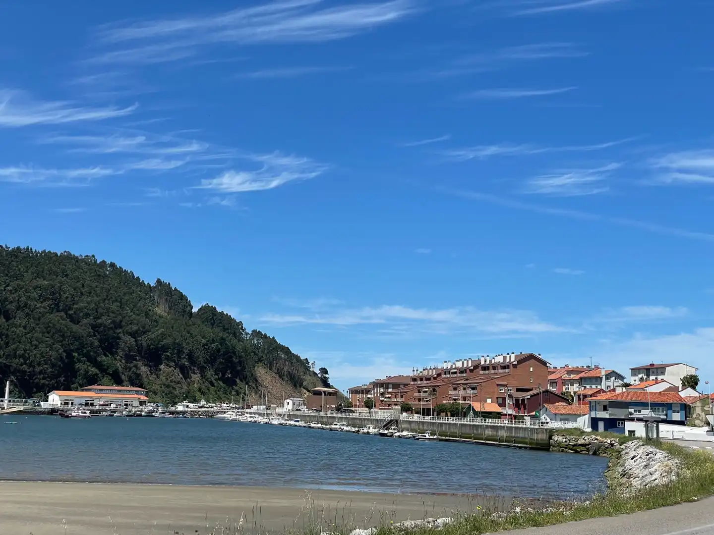 Vista exterior de Casa o chalet en venta en Soto del Barco con Calefacción, Jardín privado y Terraza