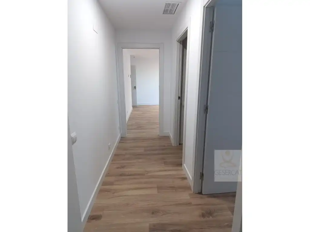Wohnung zur Miete in Calle Benet Cortada, Volpelleres