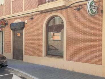 Local comercial en venta en Calle Regadera 9
