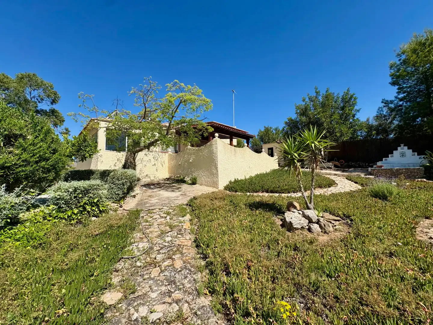 Vista exterior de Casa o xalet en venda en Cheste amb Aire condicionat, Calefacció i Jardí privat