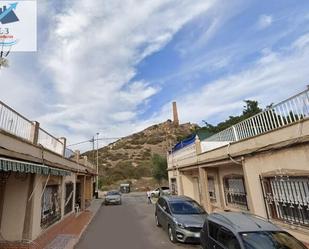 Vista exterior de Casa o xalet en venda en Cartagena amb Jardí privat, Terrassa i Balcó