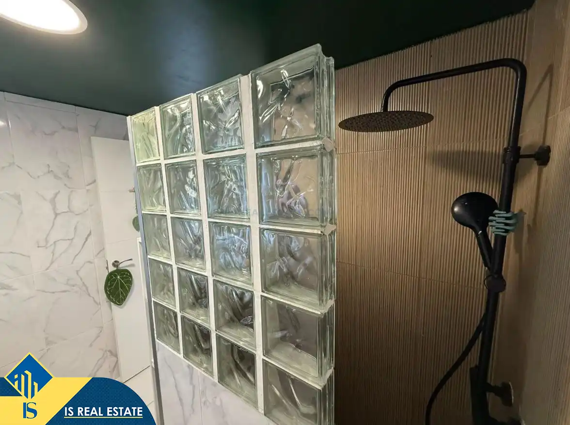 Baño de Dúplex en venta en Torrevieja con Calefacción, Terraza y Amueblado