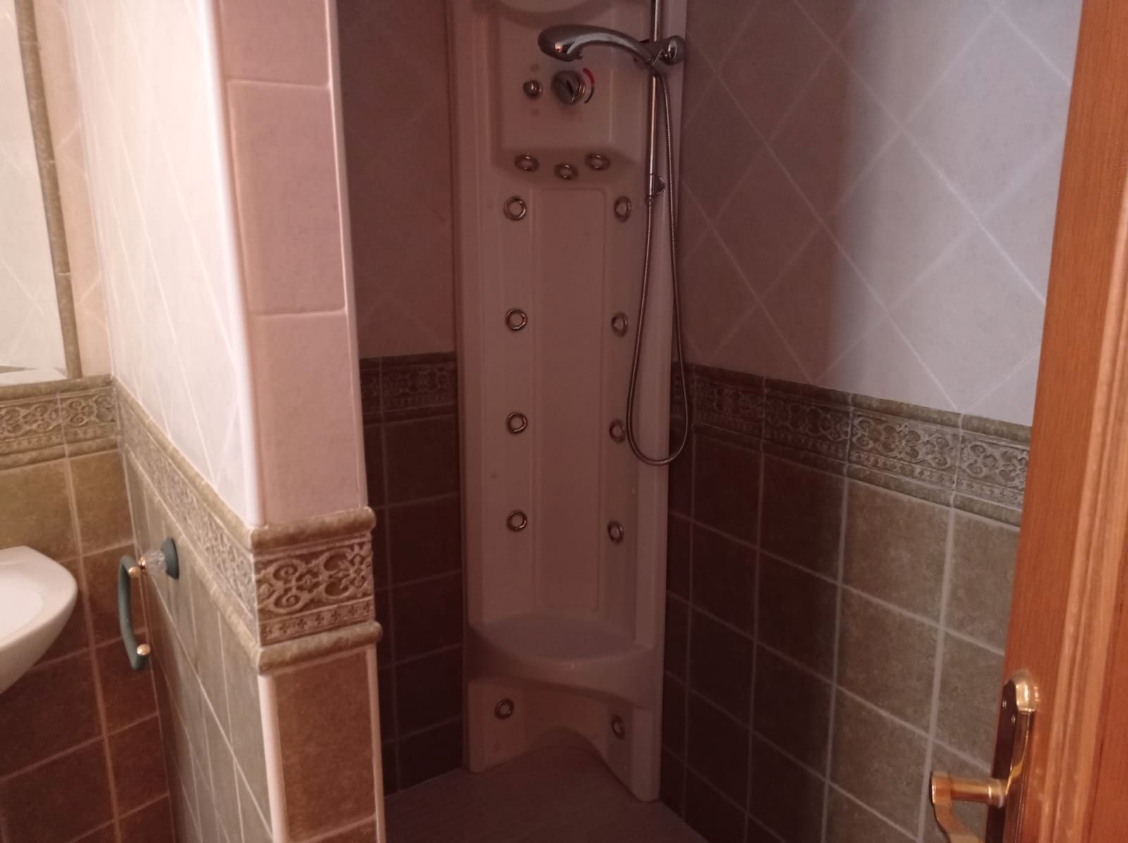 Bathroom of Flat for sale in  Albacete Capital  with Terrace, Storage room and Furnished