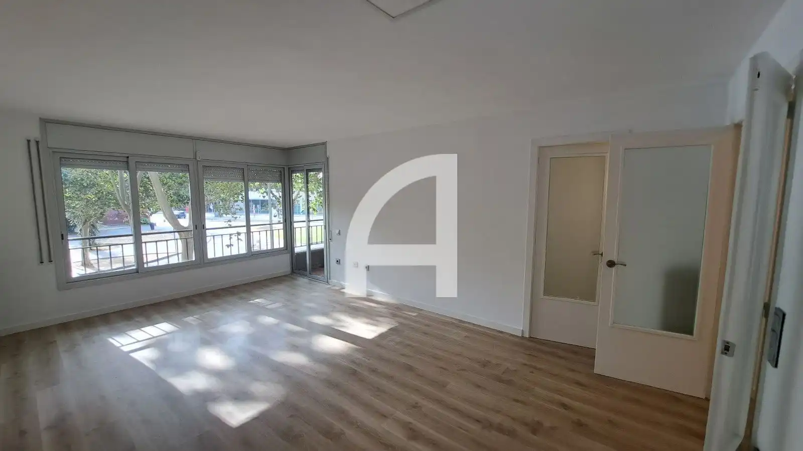 Sala de estar de Piso en venta en Terrassa con Calefacción y Terraza