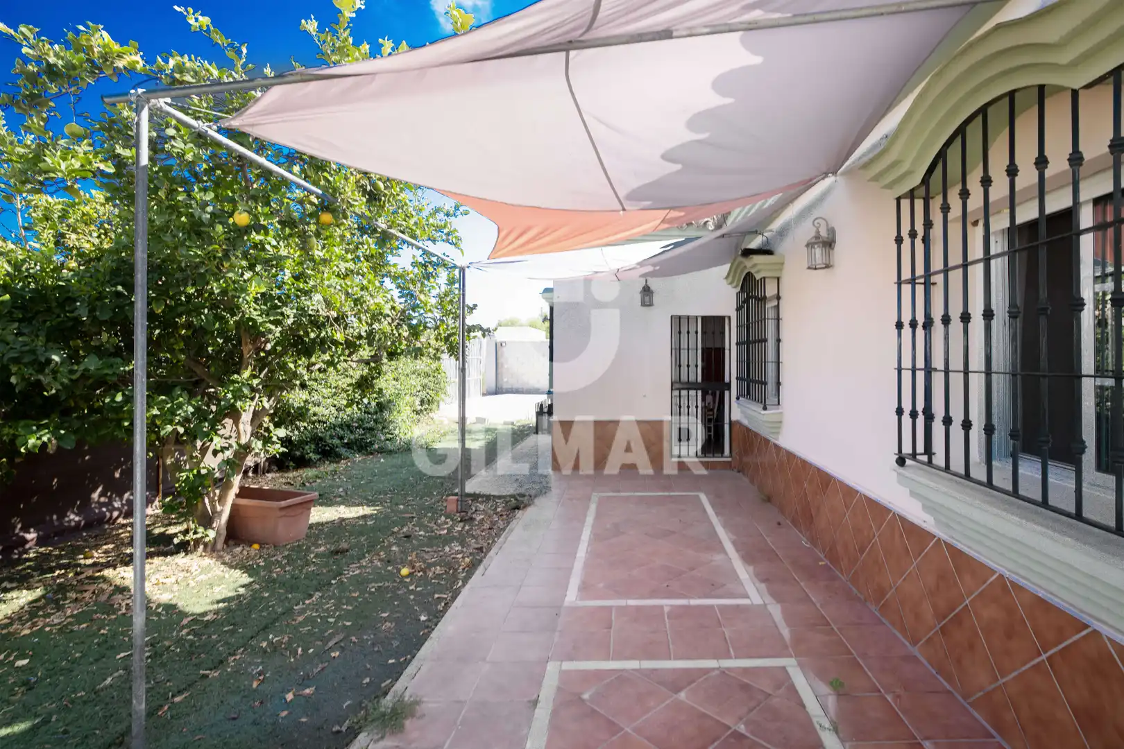 Jardí de Casa o xalet de lloguer en El Puerto de Santa María amb Aire condicionat, Jardí privat i Piscina