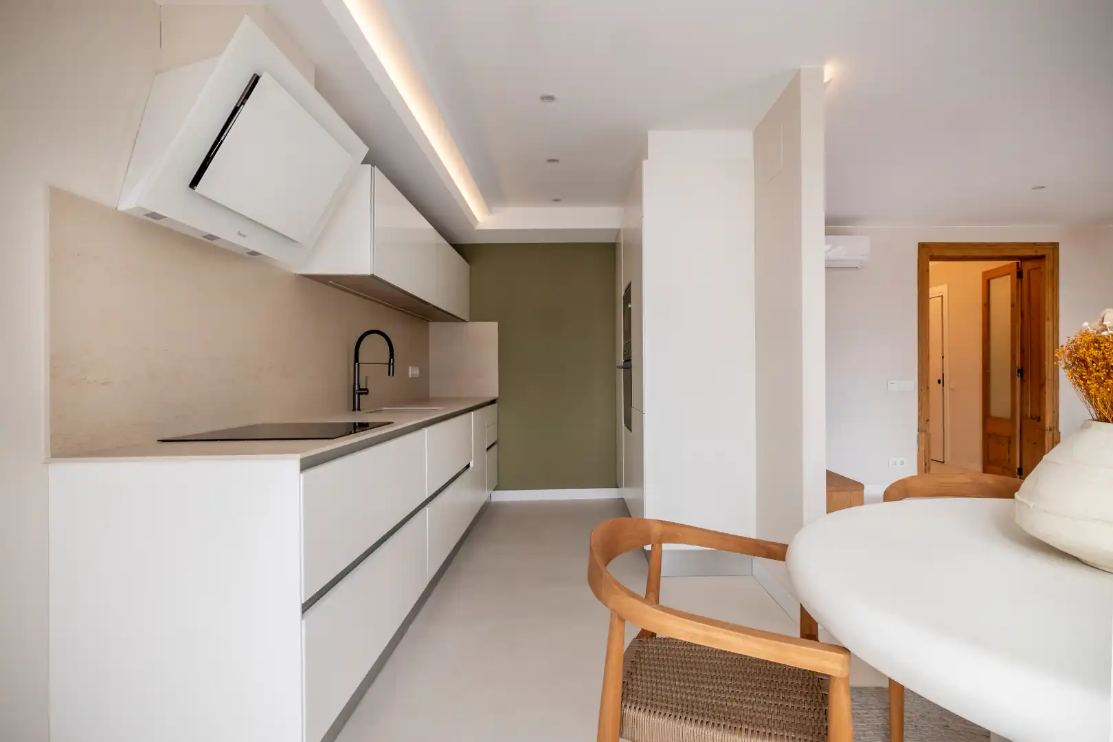 Cuina de Apartament de lloguer en Barcelona amb Aire condicionat, Calefacció i Parquet