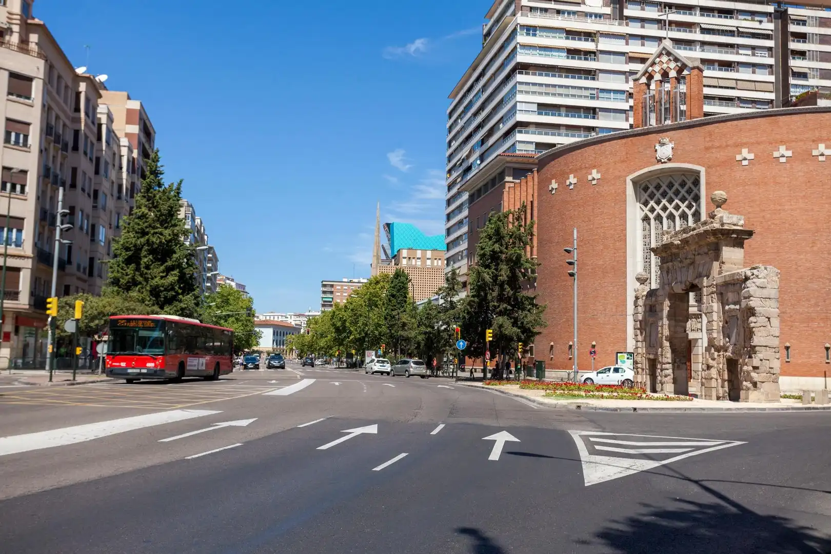 Vista exterior de Piso en venta en Zaragoza con Calefacción y Balcón