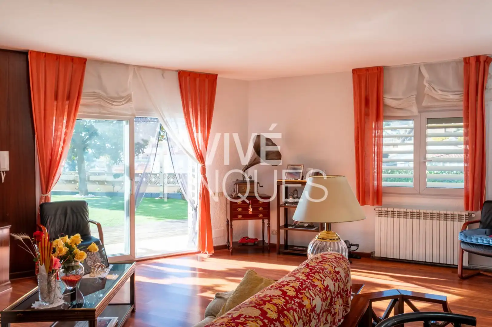 Living room of Houses for sale in Mataró  with Air Conditioner, Heating and Terrace