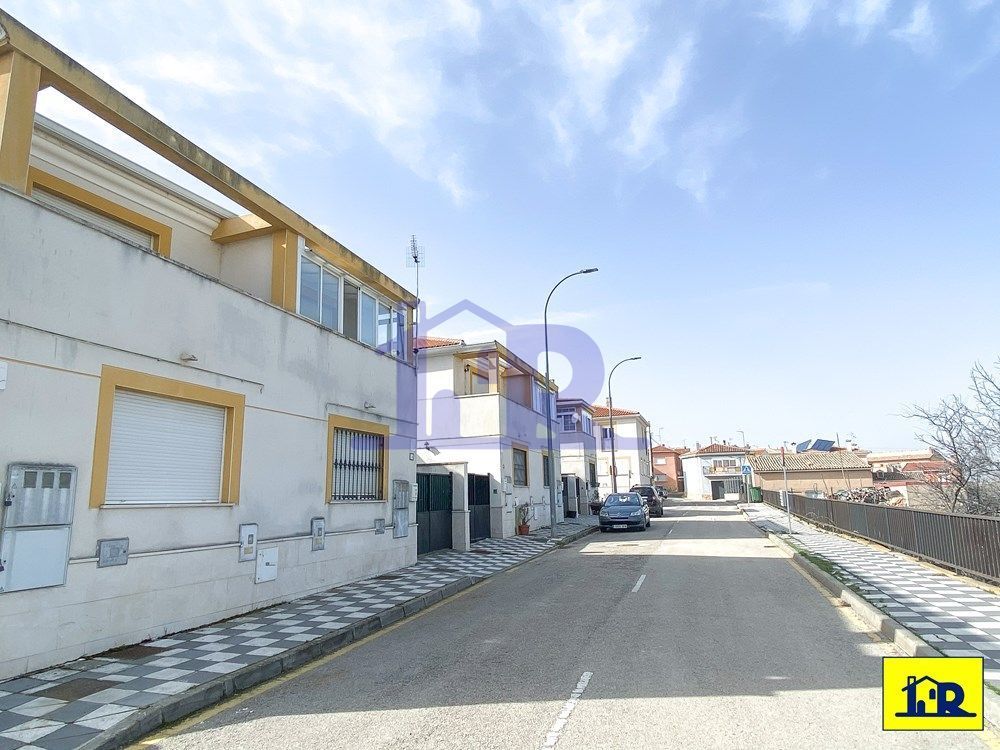 Exterior view of Single-family semi-detached for sale in Cuenca Capital  with Heating, Terrace and Furnished