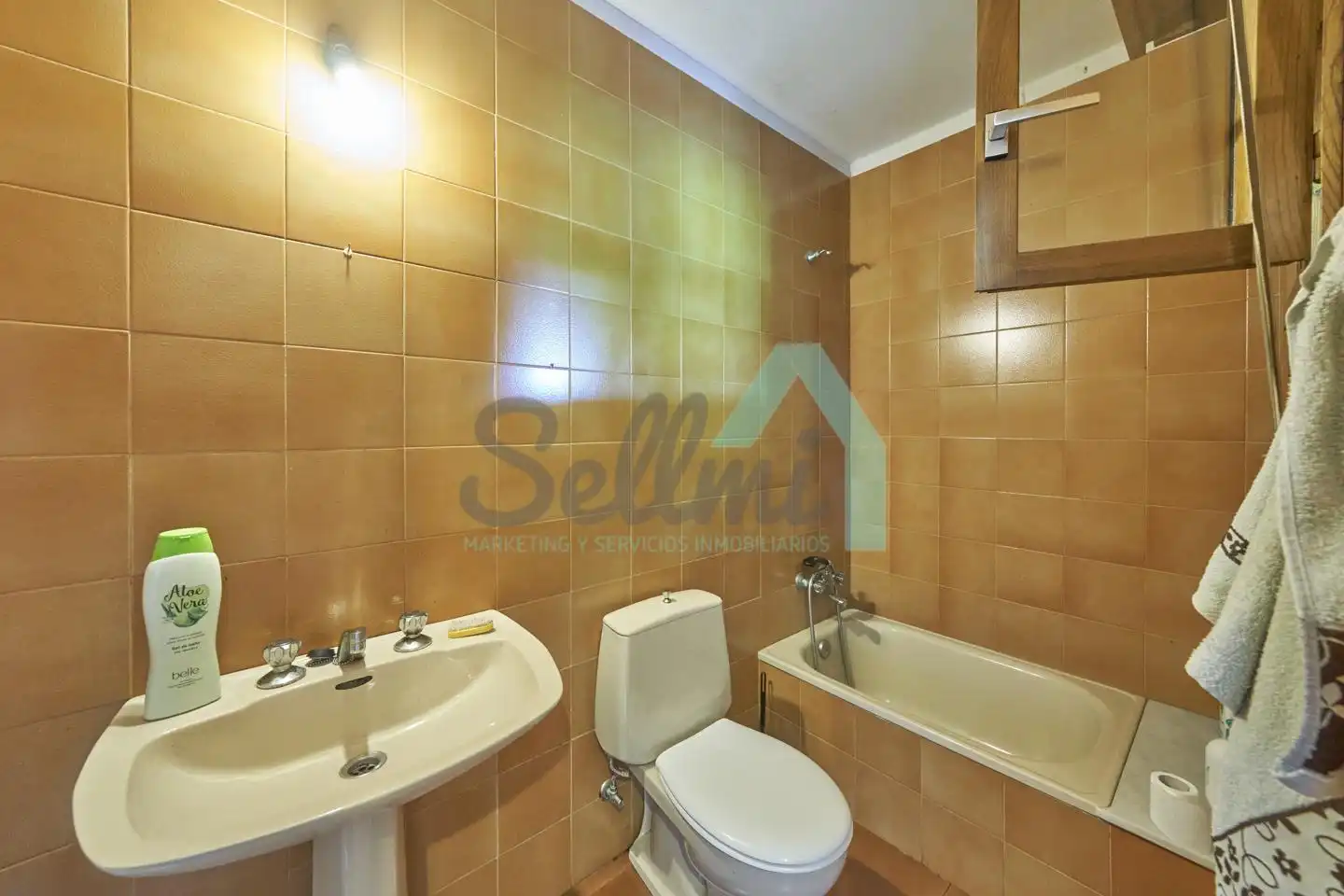 Bany de Casa o xalet en venda en Gijón  amb Aire condicionat, Jardí privat i Parquet