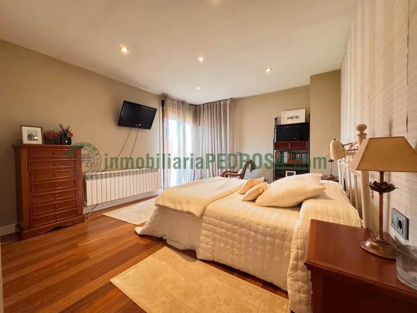 Habitación de Casa o chalet en venta en Pontevedra Capital  con Calefacción, Jardín privado y Terraza