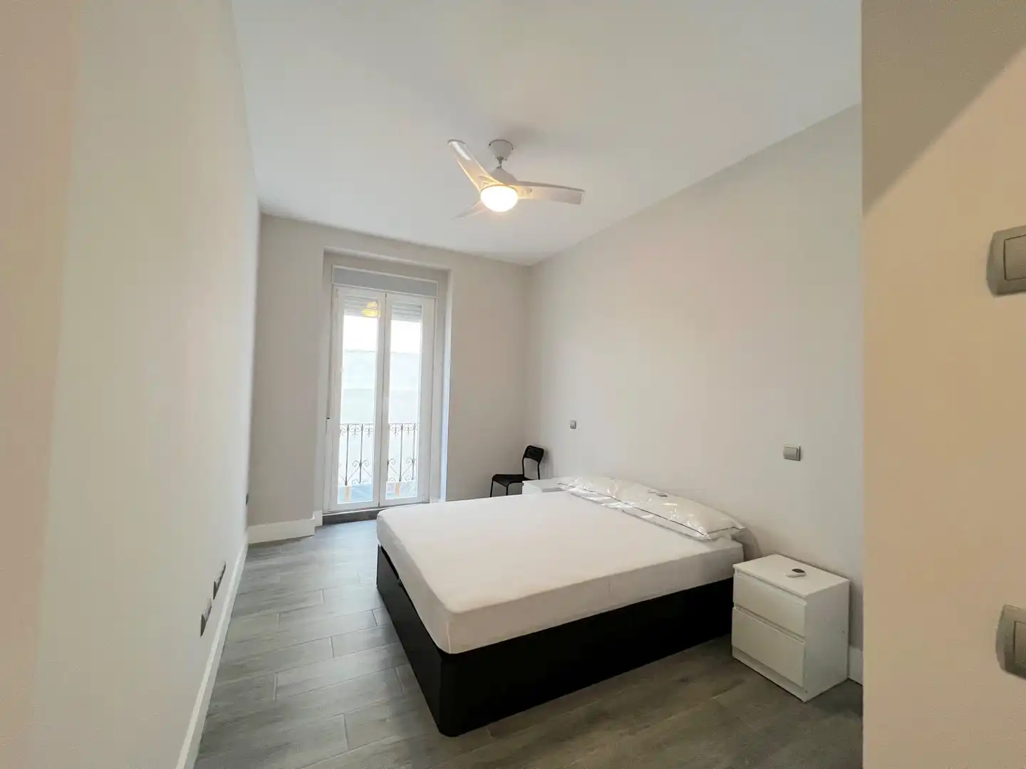 Bedroom of Flat for rent in Barrio de Salamanca