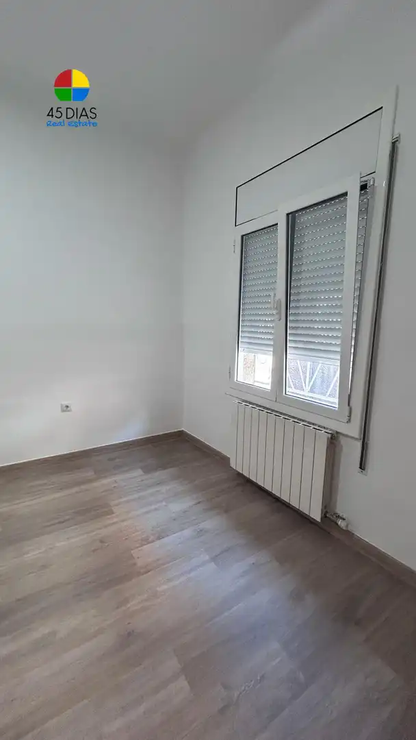 Schlafzimmer von Erdgeschoss zum Verkauf in Ripollet mit Heizung, Parkett und Terrasse