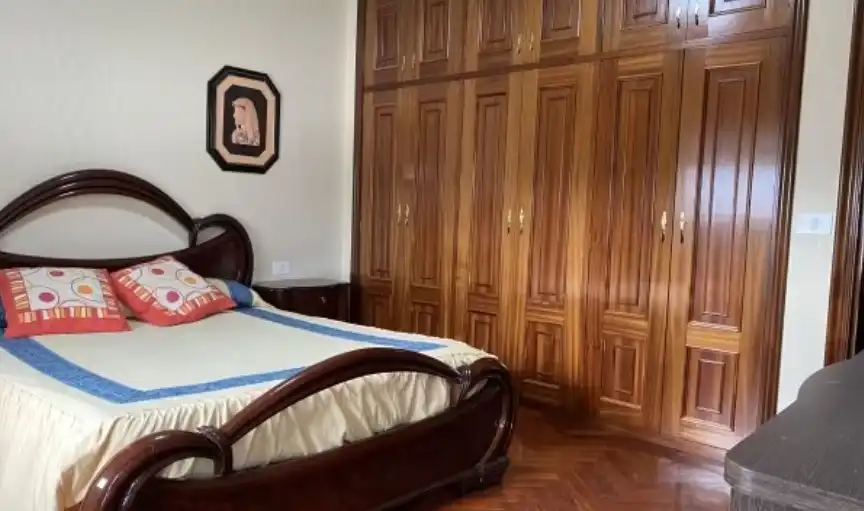 Habitación de Piso en venta en Vigo  con Jardín privado, Terraza y Amueblado