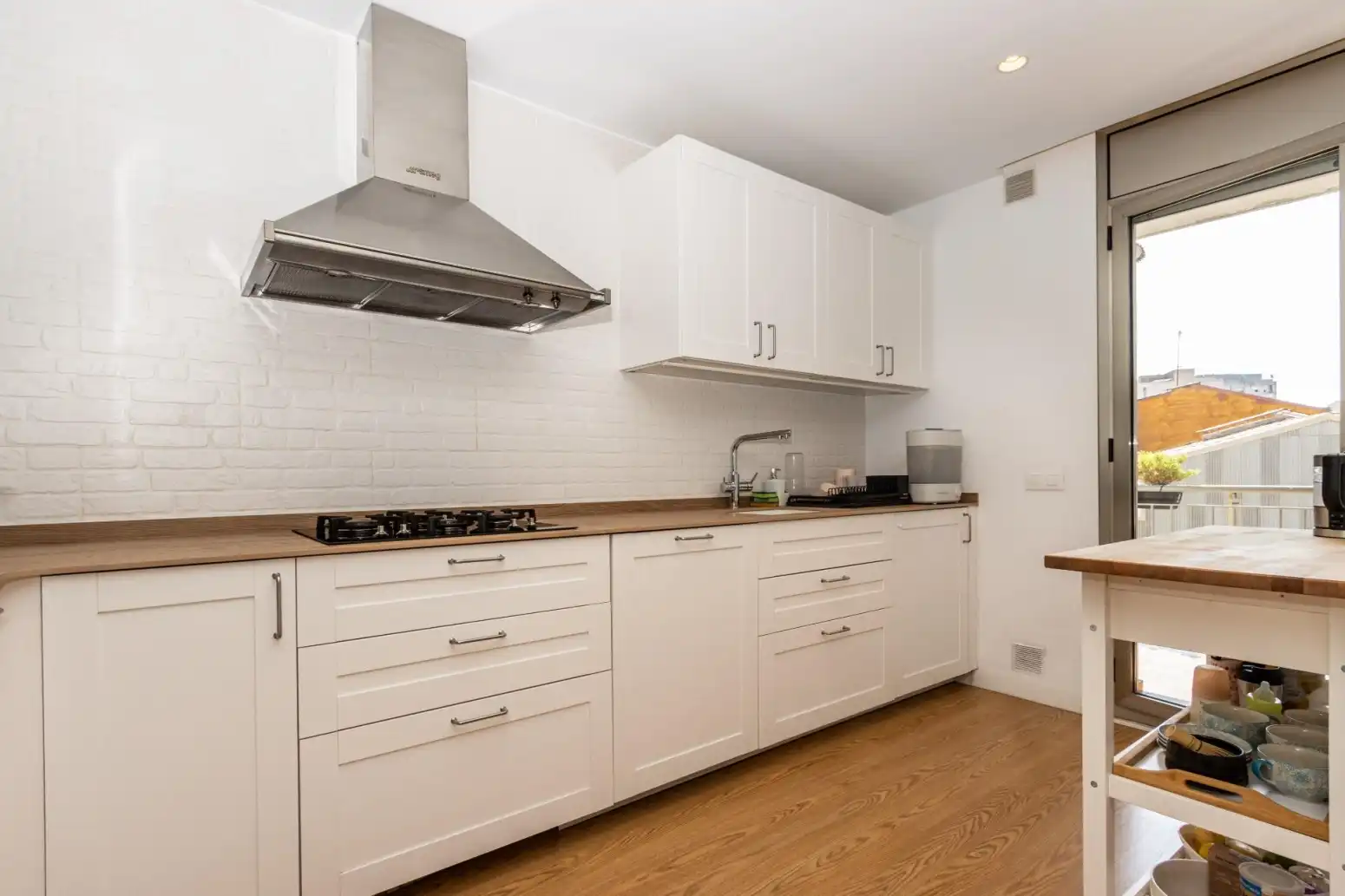 Cocina de Piso en venta en Terrassa con Calefacción, Parquet y Terraza