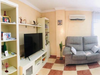 Sala d'estar de Pis en venda en Arahal amb Aire condicionat