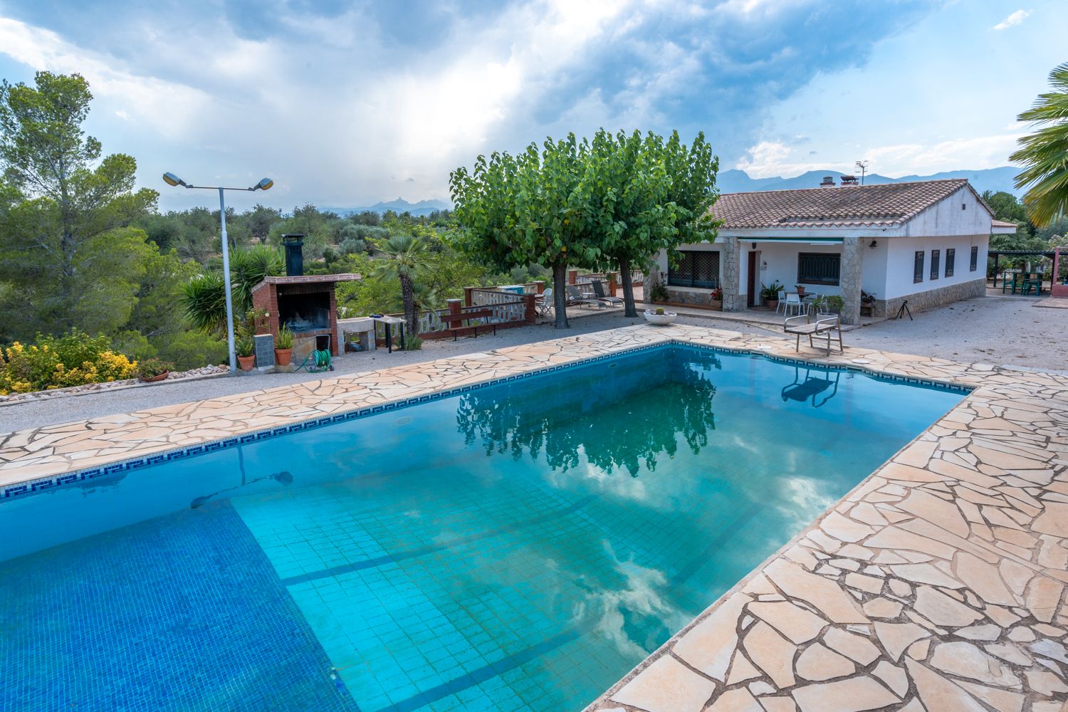 Piscina de Casa o xalet en venda en Tortosa amb Aire condicionat, Jardí privat i Terrassa