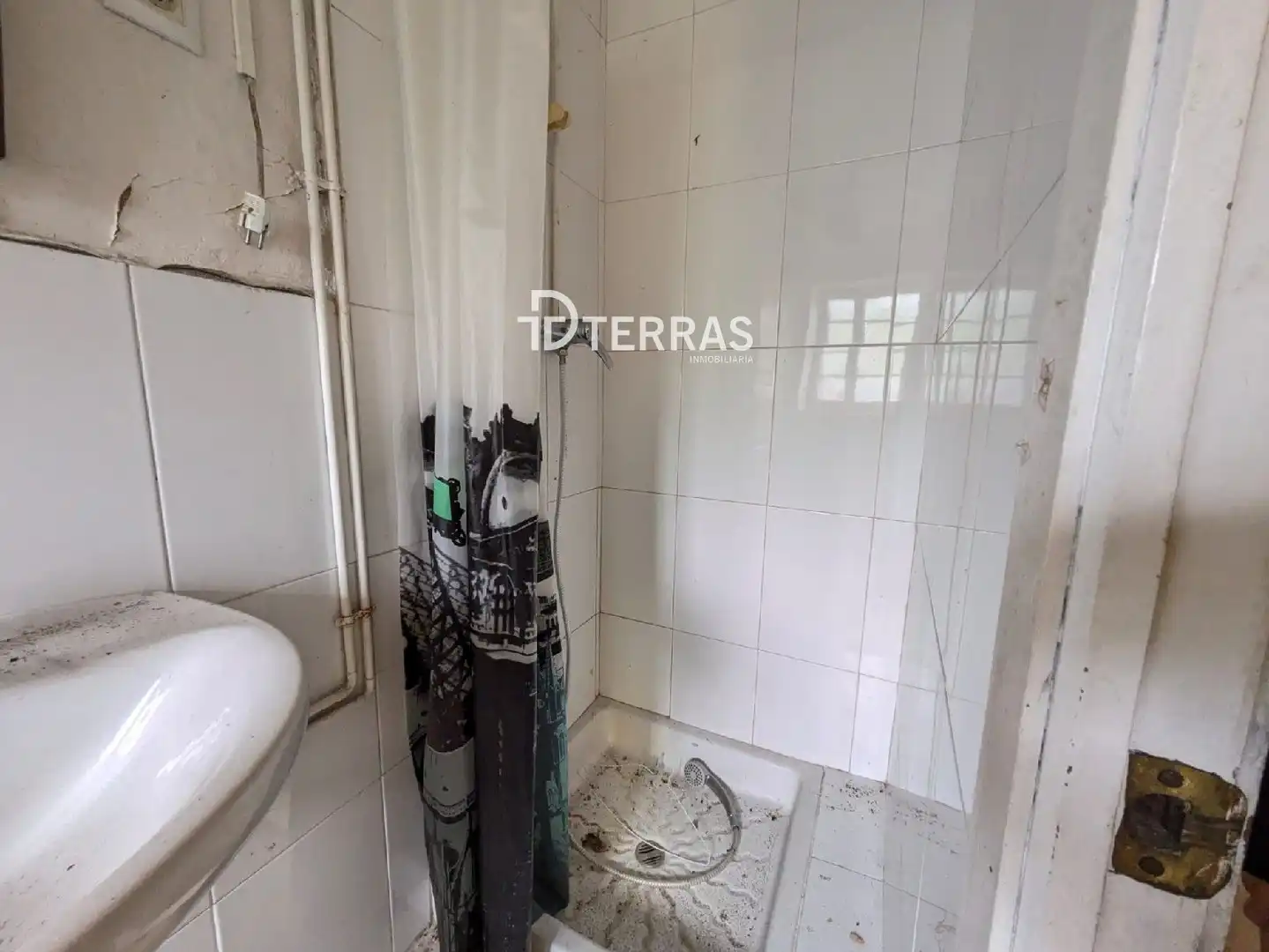 Bany de Casa o xalet en venda en Pontevedra Capital  amb Jardí privat i Terrassa
