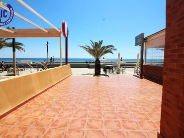 Local comercial en venta en Calle NAVARRA 1