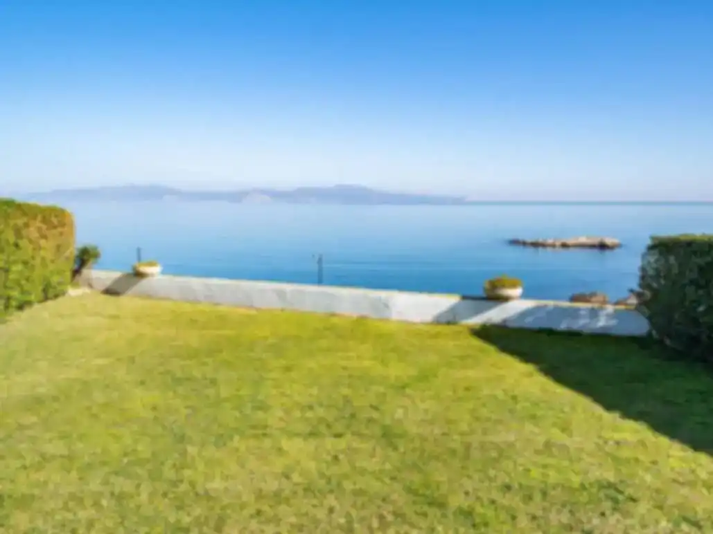 Piso de alquiler en L'Escala con Aire acondicionado, Piscina y Amueblado