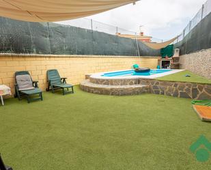 Swimming pool of House or chalet for sale in Algeciras  with Air Conditioner, Heating and Private garden