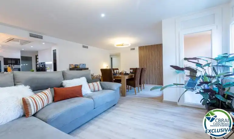 Flat with terrace for sale in Carrer de Madrid, imagen 2