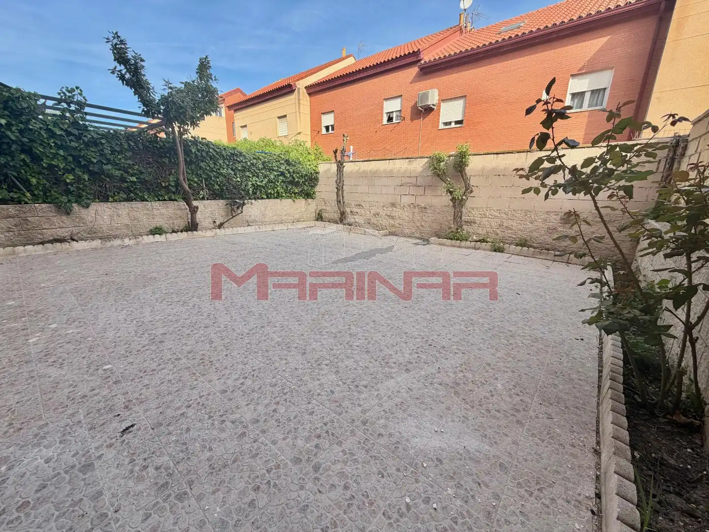 Garten von Einfamilien-Reihenhaus zum Verkauf in Seseña mit Heizung und Abstellraum