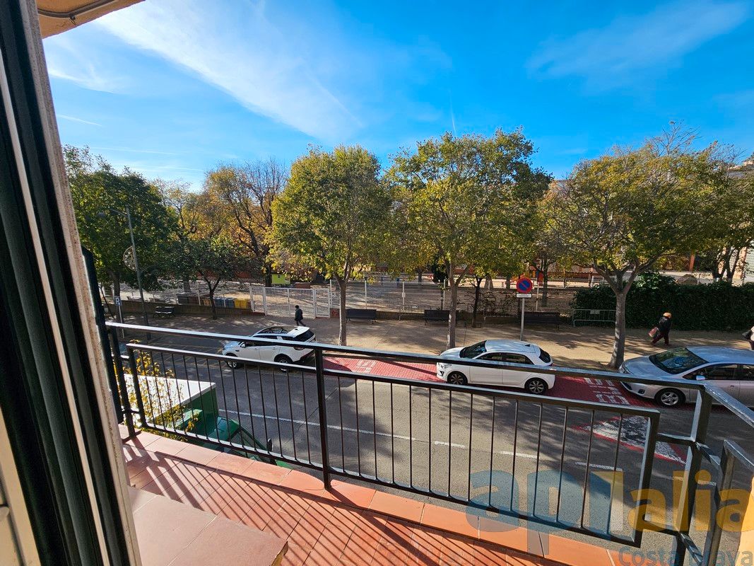 Exterior view of Flat for sale in Sant Feliu de Guíxols  with Heating and Balcony