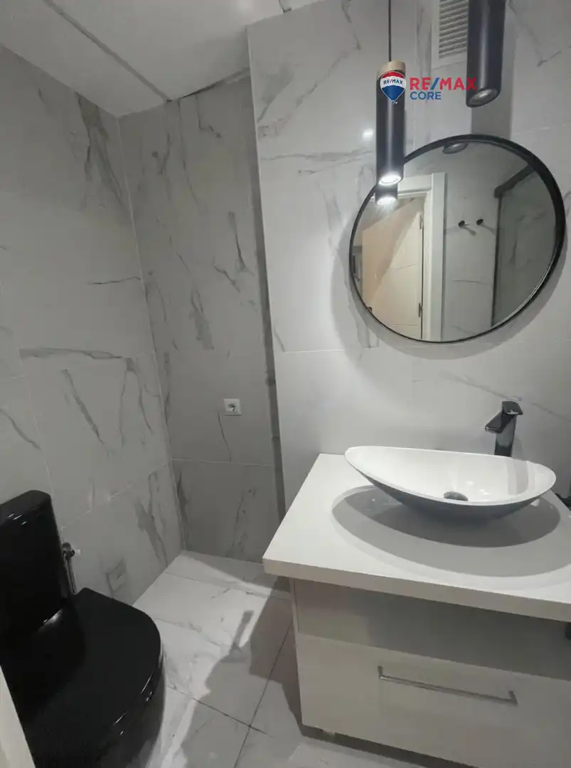Bany de Pis en venda en Badajoz amb Aire condicionat i Terrassa