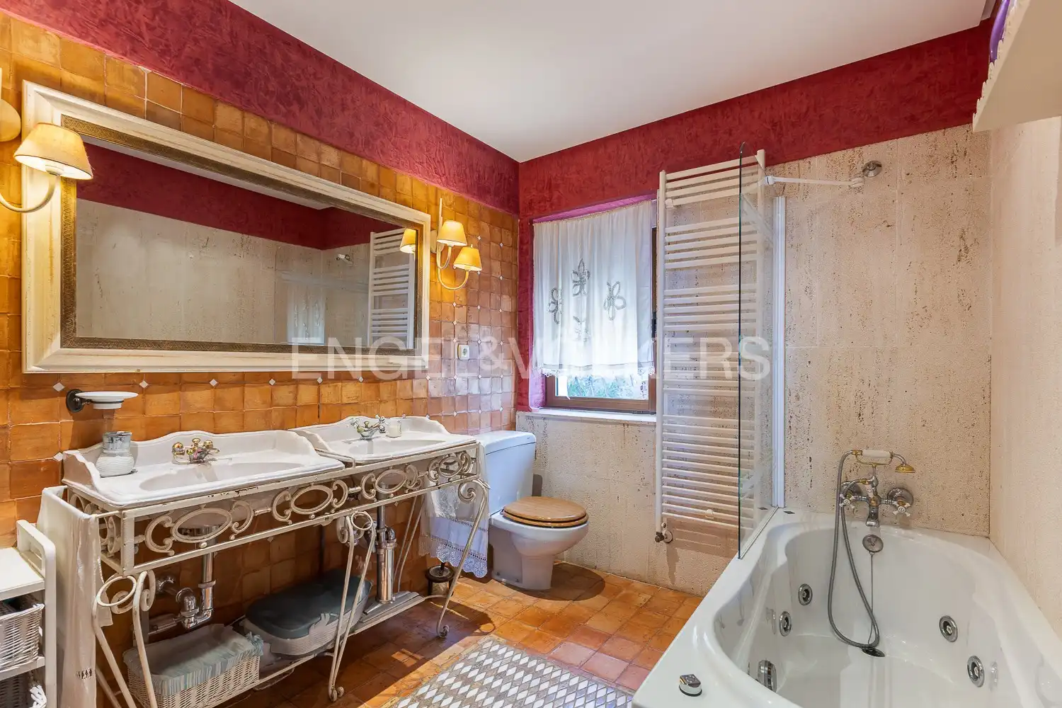 Bathroom of Houses for sale in Dénia  with Air Conditioner, Heating and Private garden