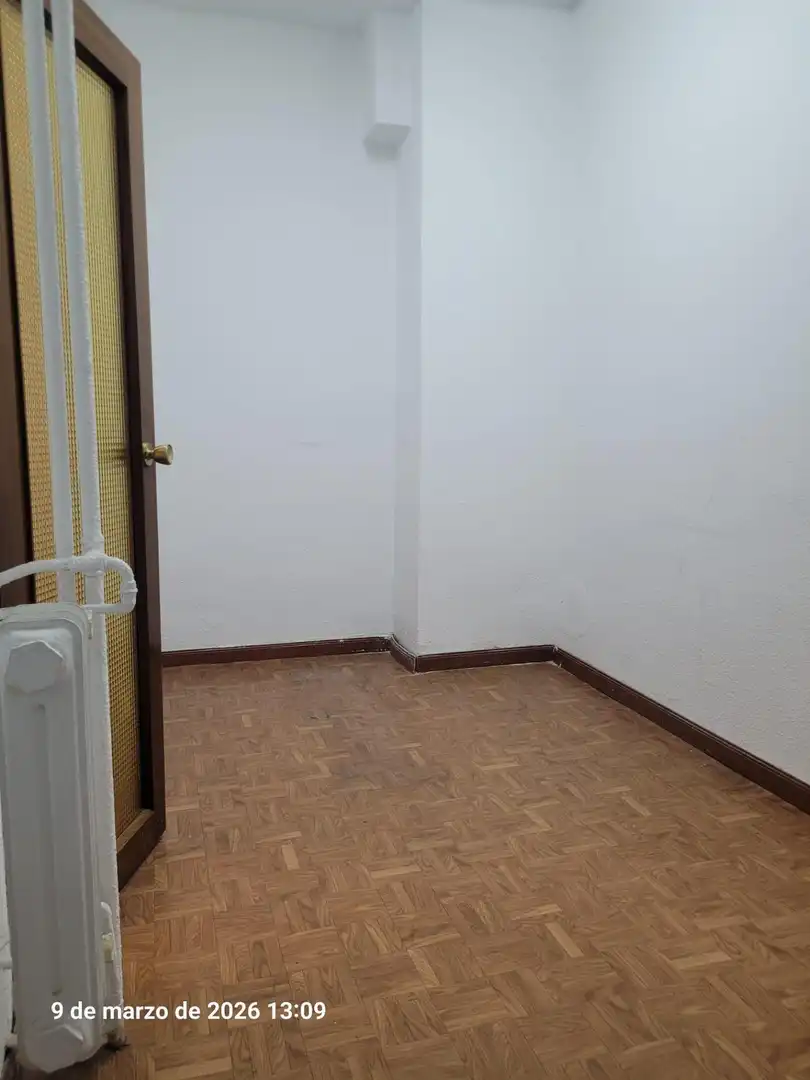 Office for rent in Madrid  with Air Conditioner and Heating