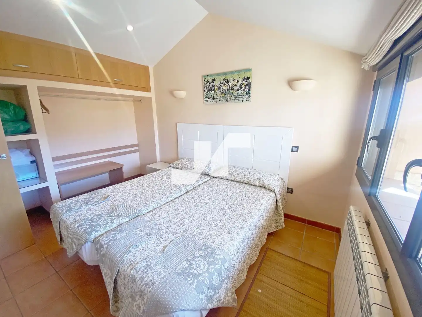 Habitación de Edificio en venta en Orea