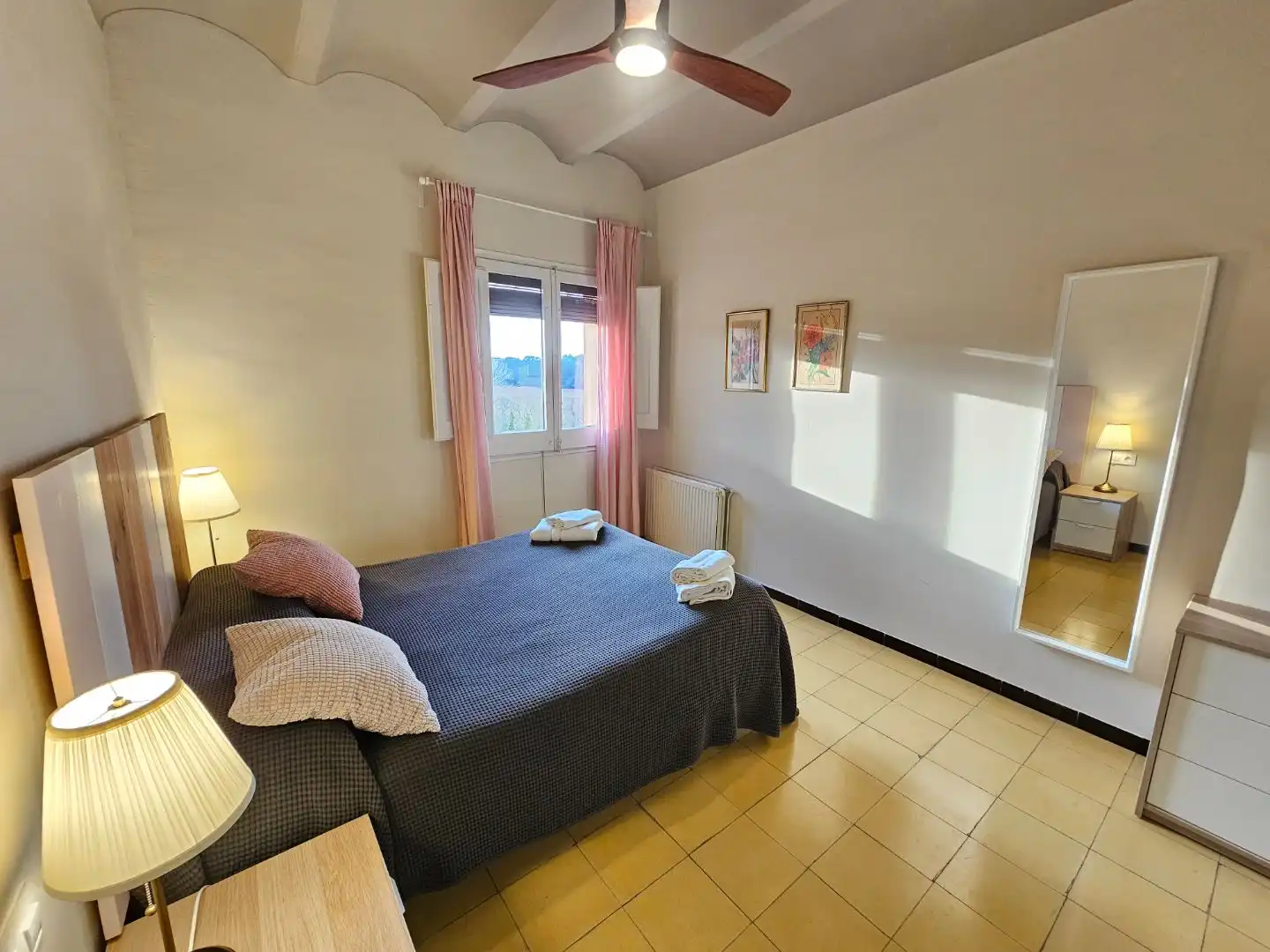 Casa con jardín en venta en Carrer Figueres 24, imagen 10