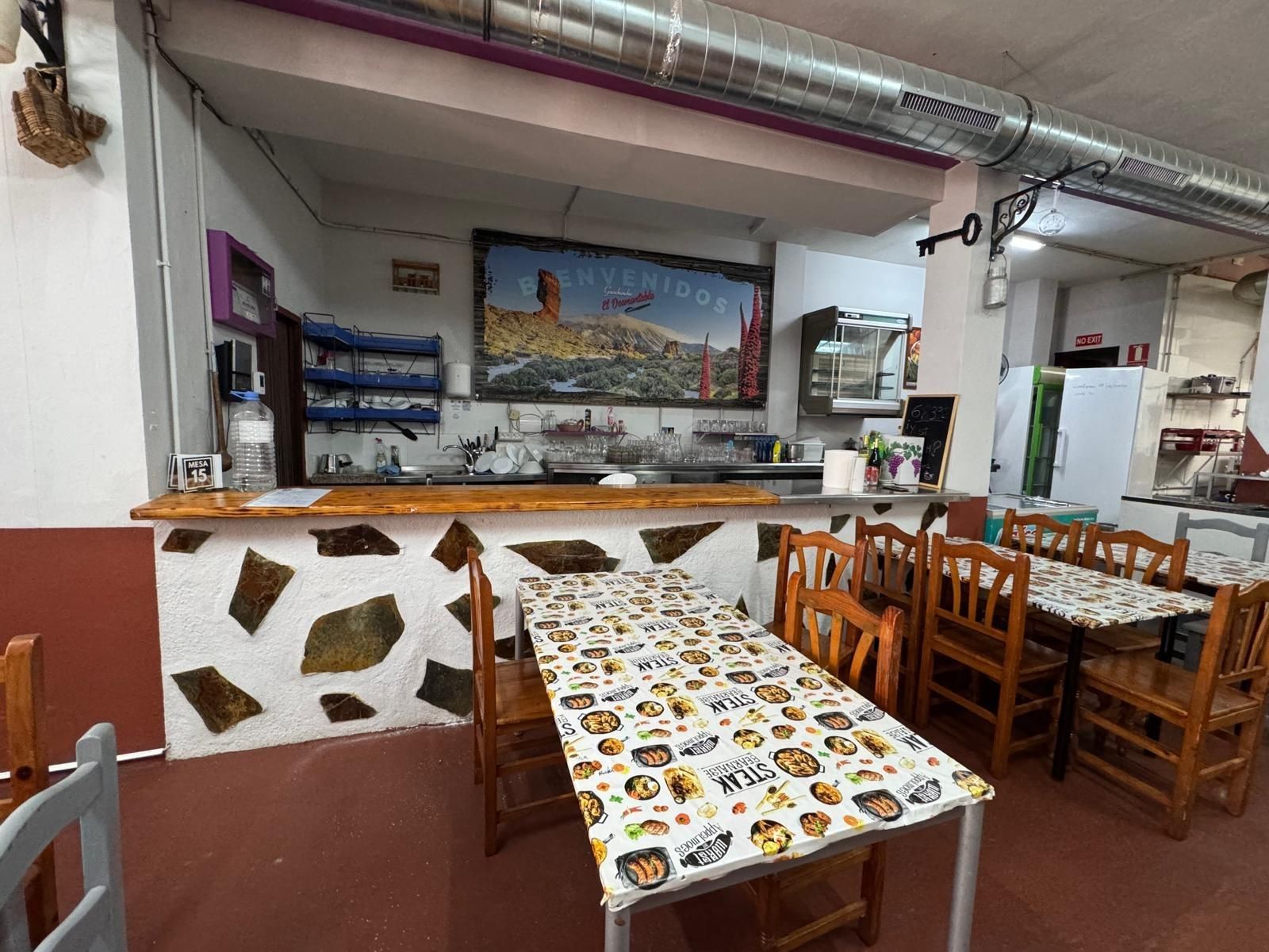 Local de alquiler en La Cuesta -Finca España