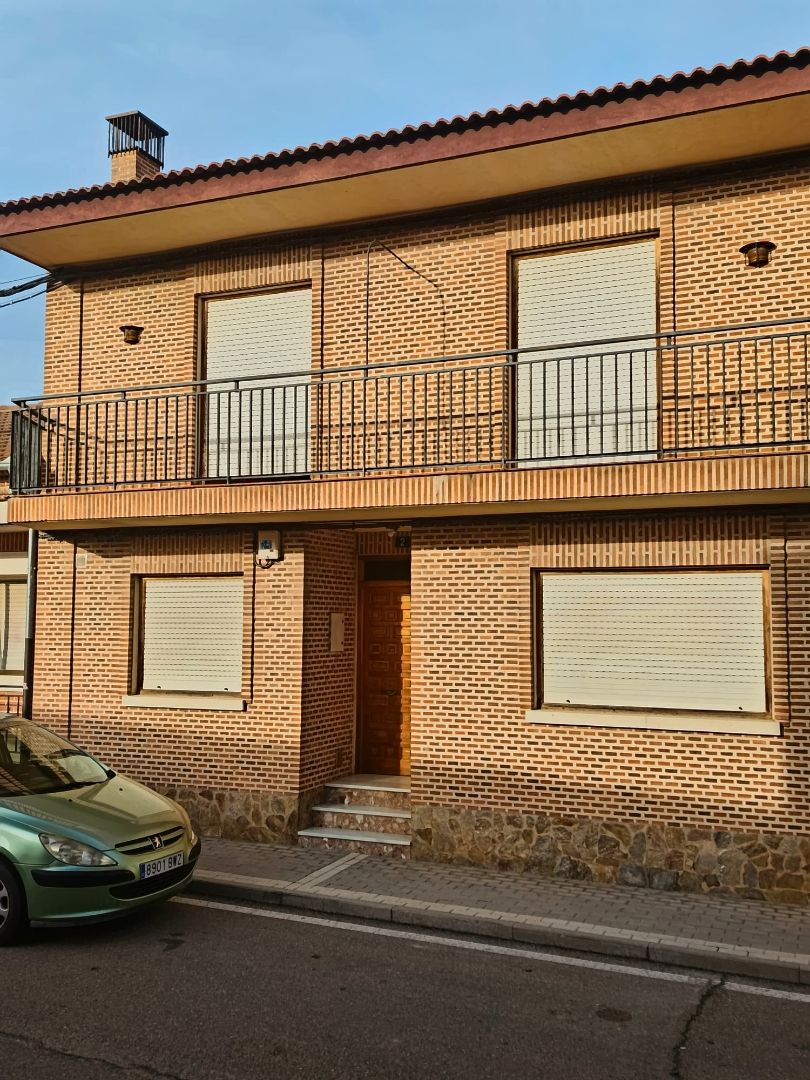 Exterior view of House or chalet for sale in Cogeces de Íscar  with Heating, Private garden and Terrace