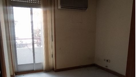 Foto 5 de Piso en venta en C/ Maria Teresa Gil de Garate , Gran Via, Logroño
