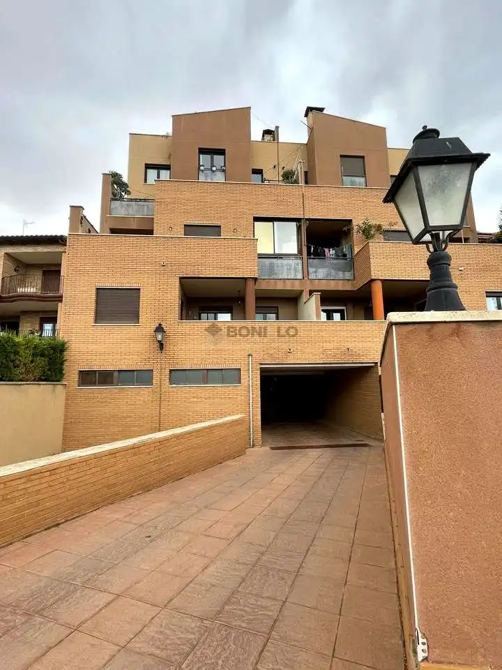 Dúplex amb piscina en venda a Calle los Doctores