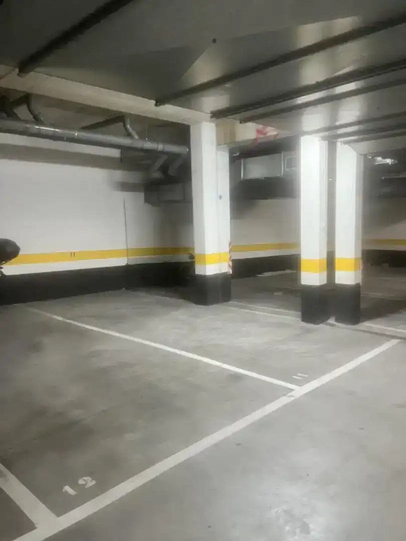 Parkplatz von Garage zum Verkauf in Estepona