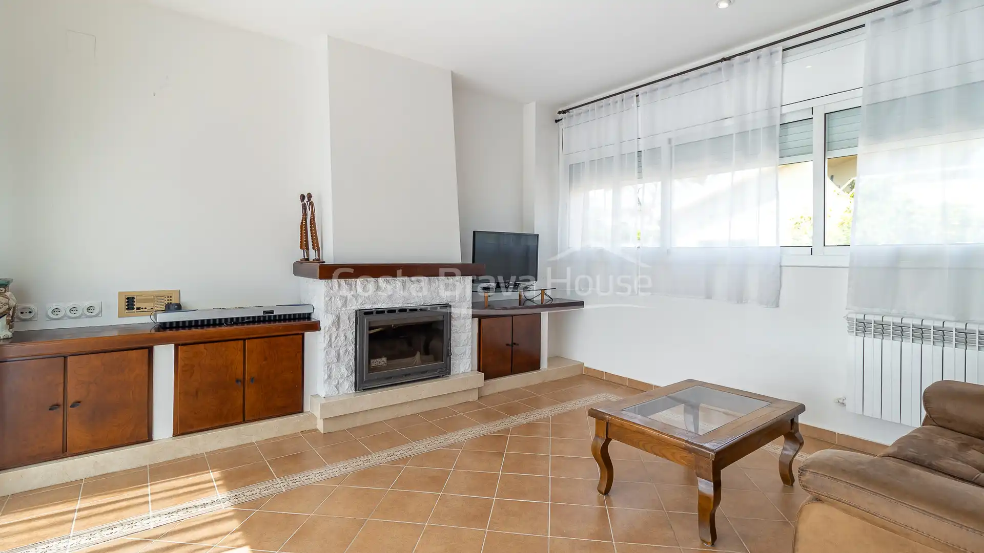 Sala de estar de Casa o chalet en venta en Calonge i Sant Antoni con Calefacción, Jardín privado y Parquet