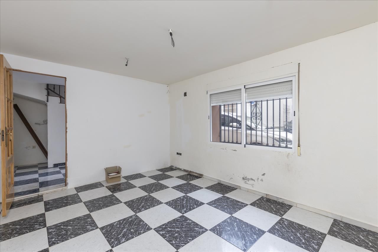 Single-family semi-detached for sale in Lope De Vega, Atarfe