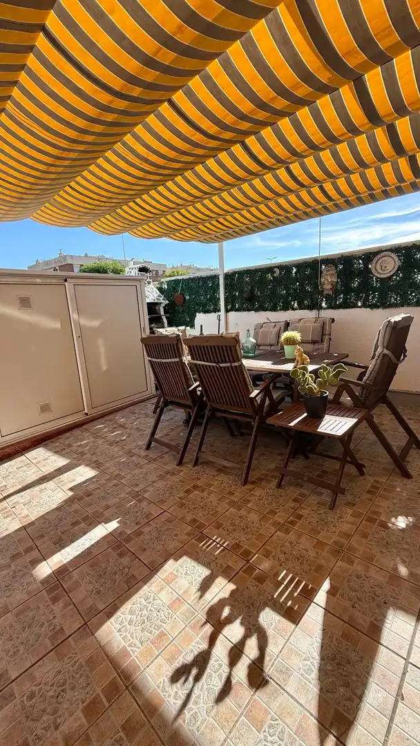 Casa a schiera con piscina in vendita a Avenida BARCELONA, imagen 4