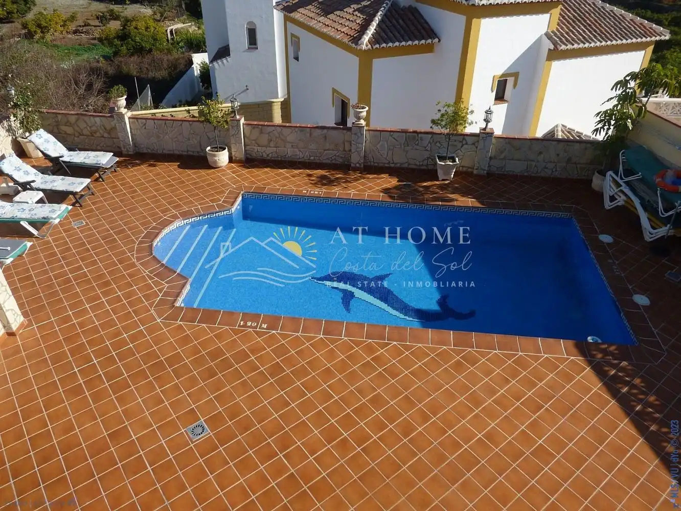 Piscina de Casa o chalet en venta en Nerja con Aire acondicionado, Calefacción y Jardín privado