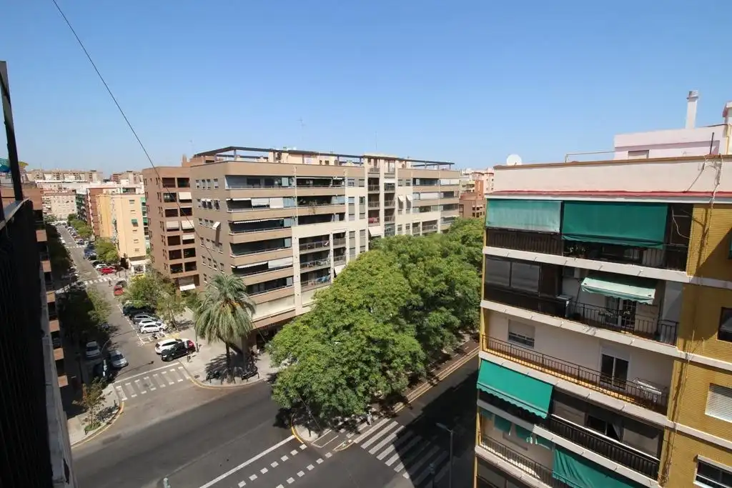 Vista exterior de Pis de lloguer en Valencia amb Aire condicionat, Calefacció i Balcó