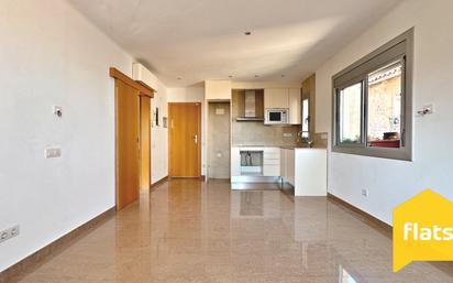 Flat for sale in Santa Coloma de Gramenet  with Air Conditioner, Heating and Storage room