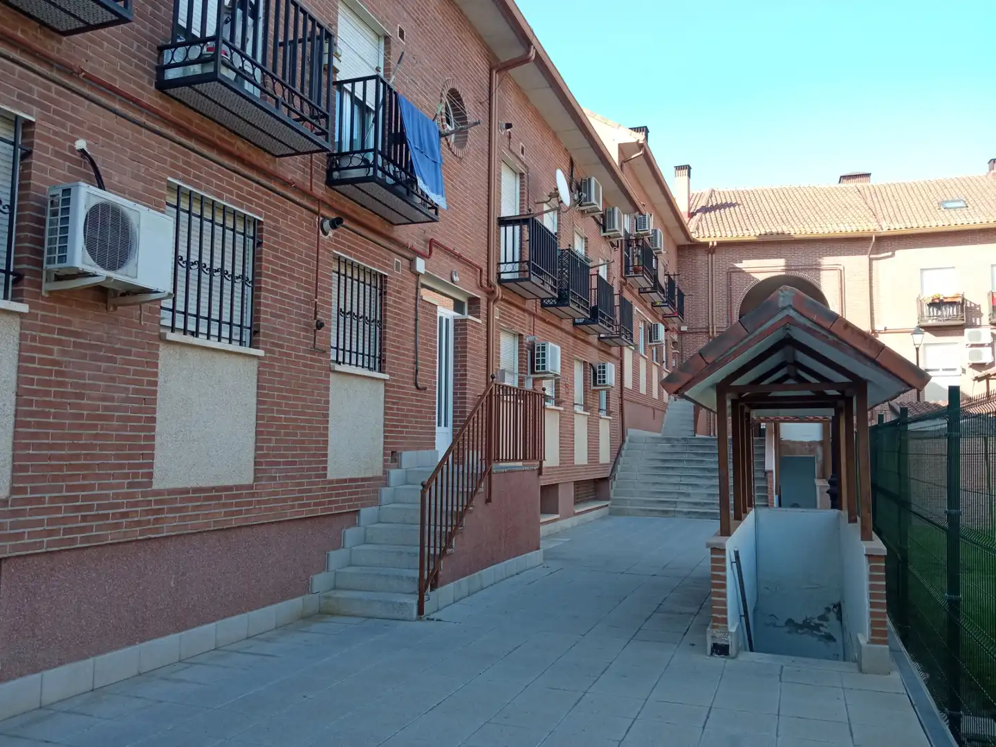 Exterior view of Duplexes for sale in Ajalvir  with Air Conditioner, Heating and Private garden