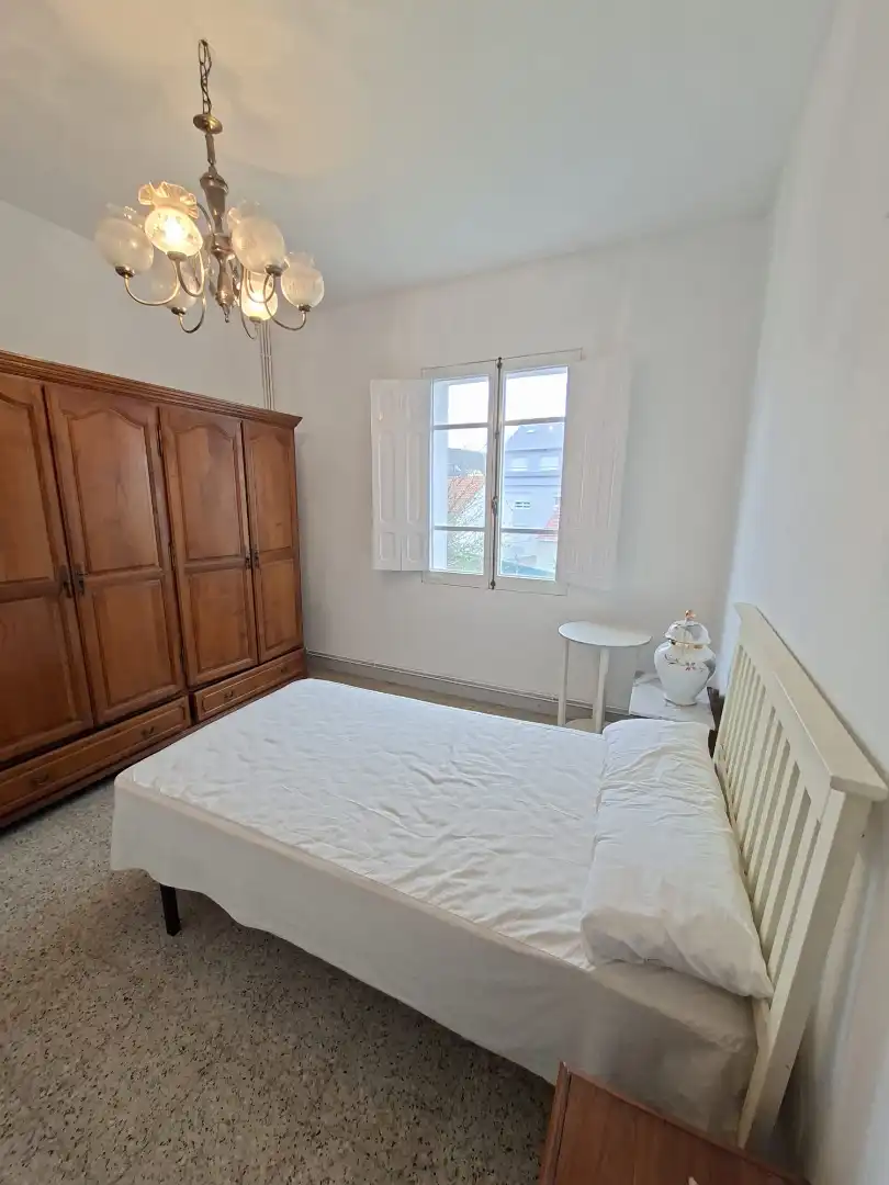 Habitación de Casa adosada en venta en Ribeira con Jardín privado