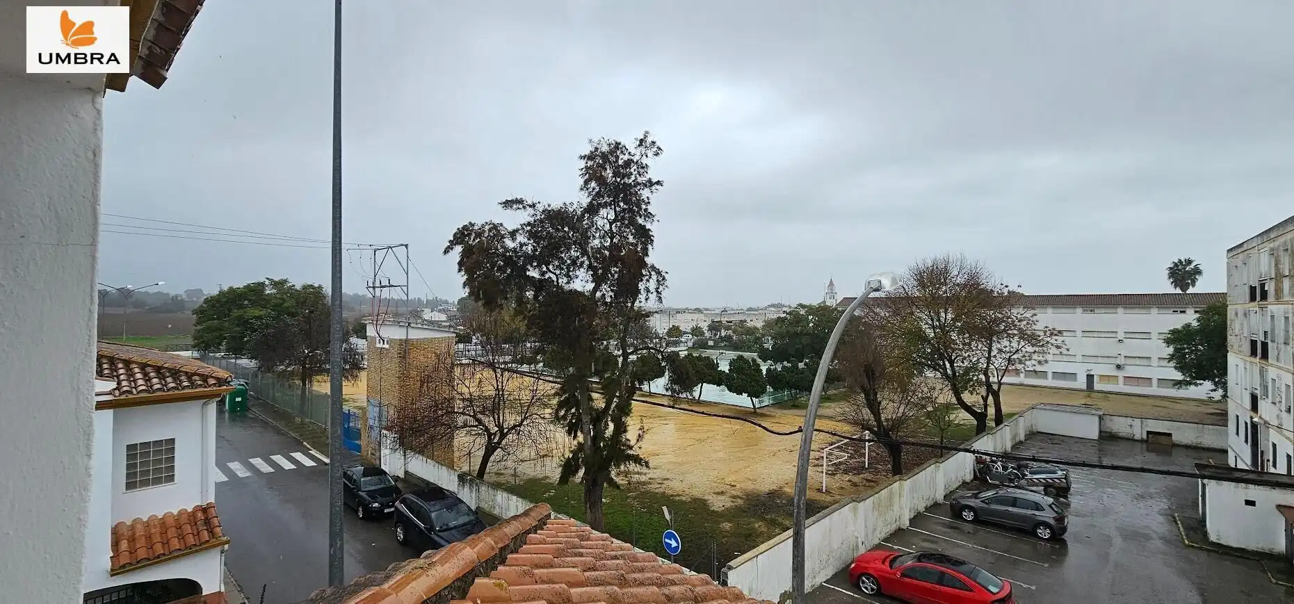 Vista exterior de Casa adosada en venda en Jerez de la Frontera amb Aire condicionat, Calefacció i Terrassa