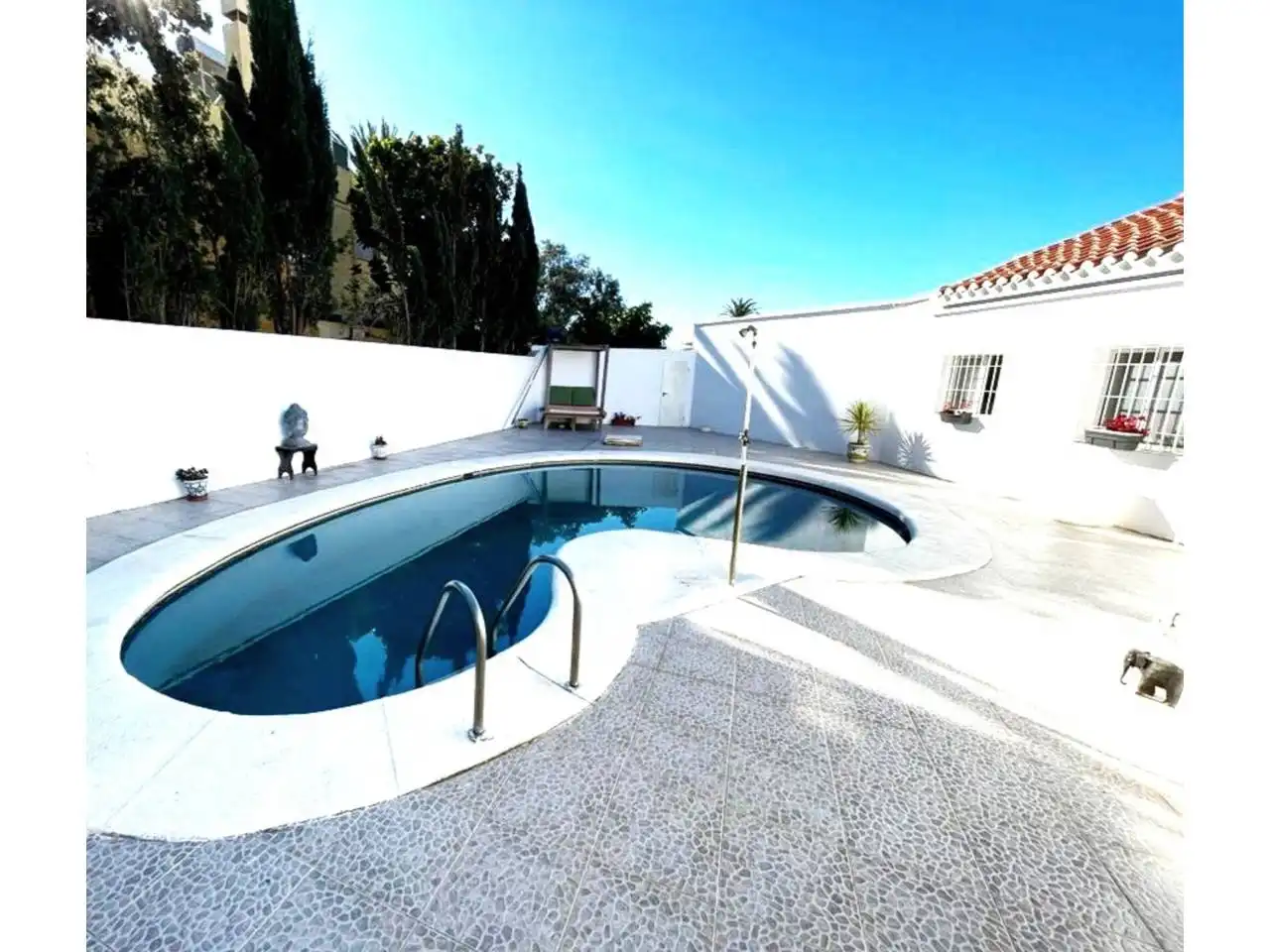 Villa mit Pool zum Verkauf in Roquetas de Mar ciudad, imagen 4